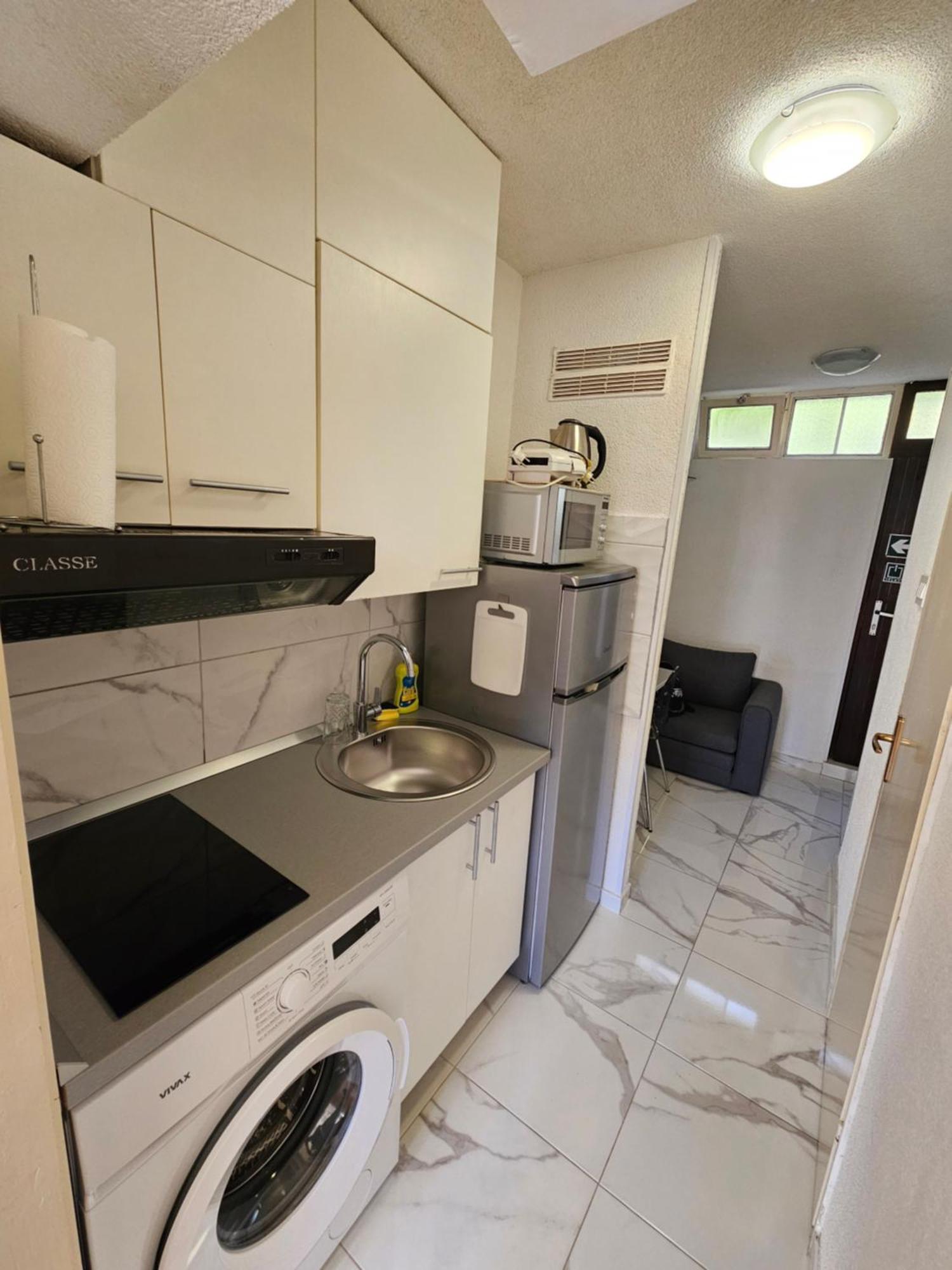 Morska Postelja - Sea Bed Apartment Omis Exterior photo